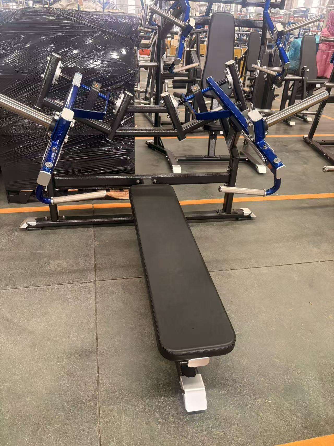 Wholesale Incline Pec Fly Chest Press Machine – Commercial Plate-Loaded Steel Strength Training Equipment for Bodybuilding Gyms - Image 3